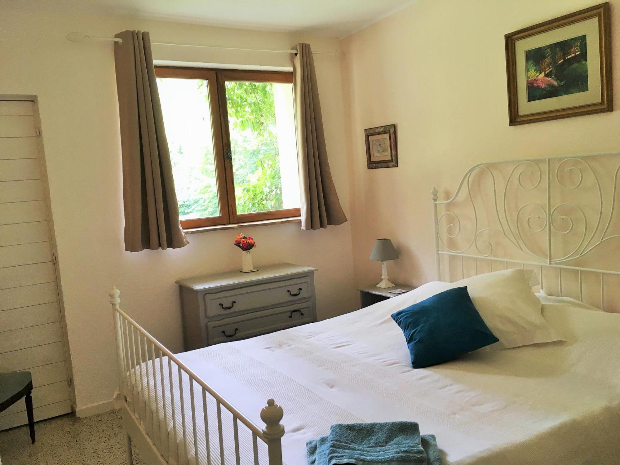 Chateau Du Fraissinet, 6 Gites Sleeping 2-8 Guests, Pool And River On Site La Tronche (Gard) Exterior foto