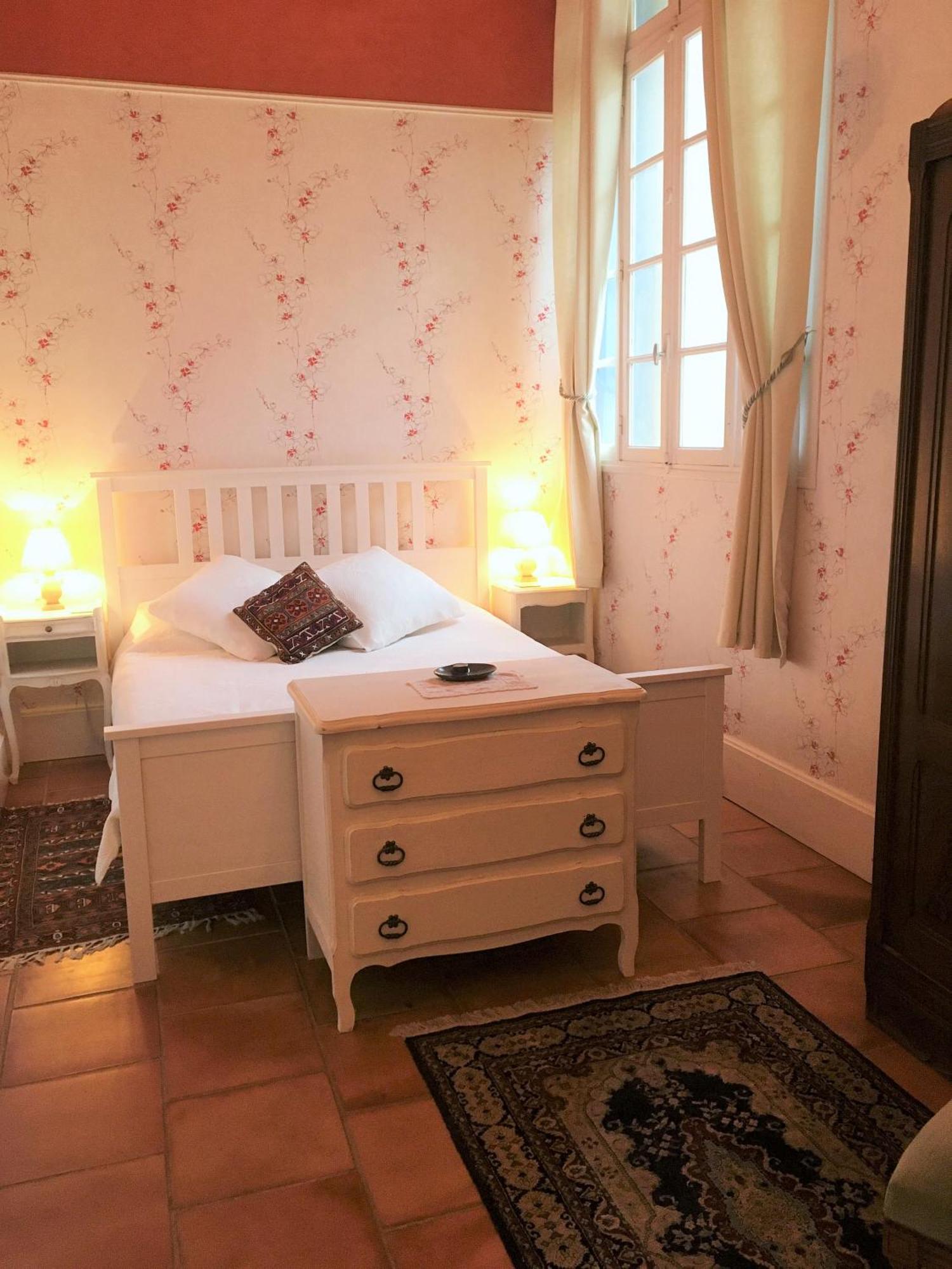 Chateau Du Fraissinet, 6 Gites Sleeping 2-8 Guests, Pool And River On Site La Tronche (Gard) Exterior foto