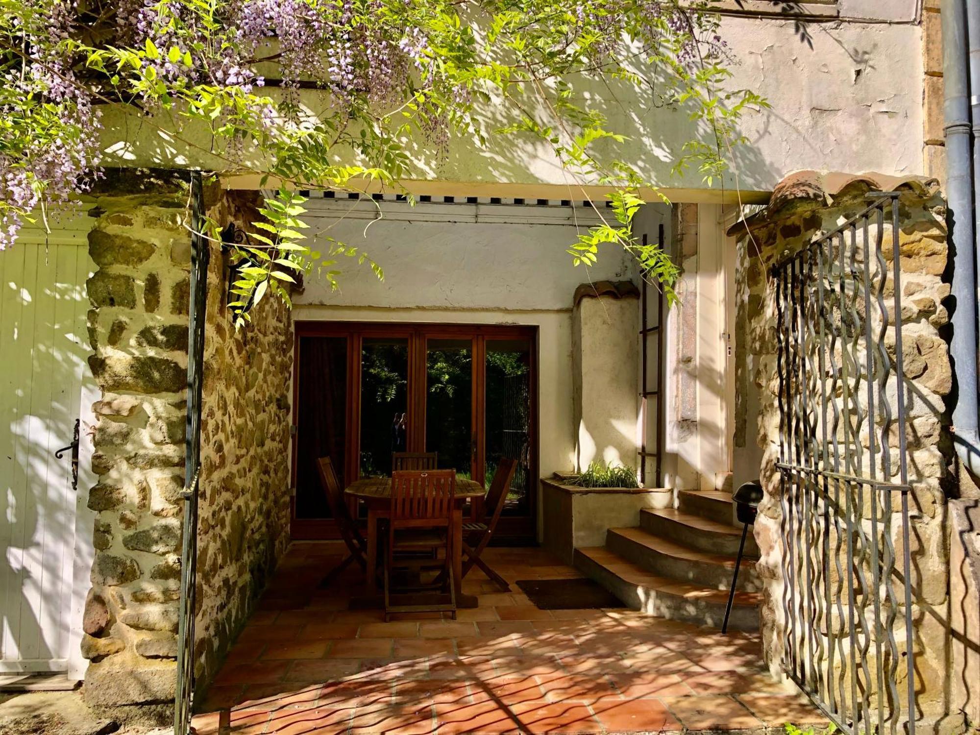 Chateau Du Fraissinet, 6 Gites Sleeping 2-8 Guests, Pool And River On Site La Tronche (Gard) Exterior foto