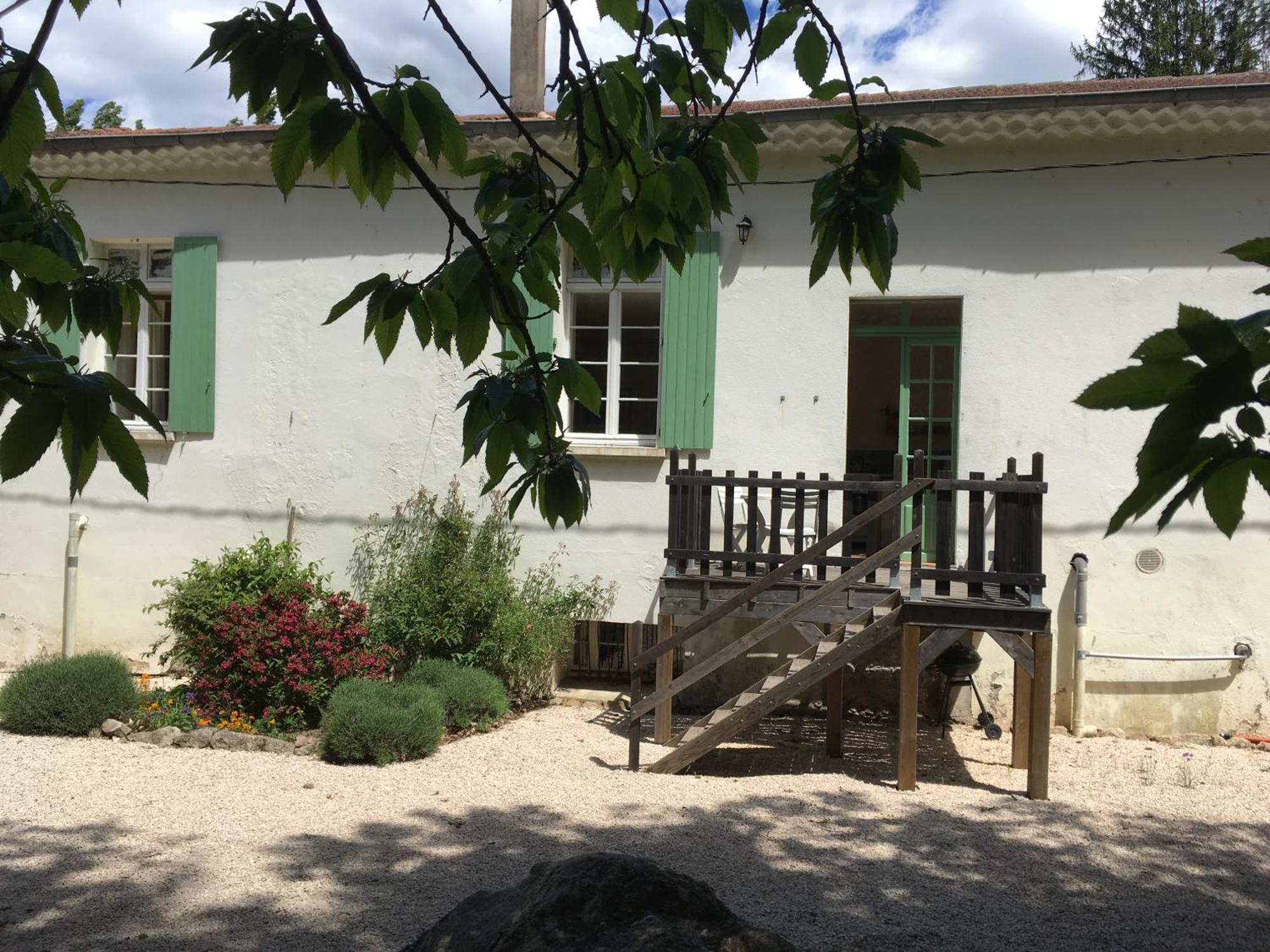 Chateau Du Fraissinet, 6 Gites Sleeping 2-8 Guests, Pool And River On Site La Tronche (Gard) Exterior foto