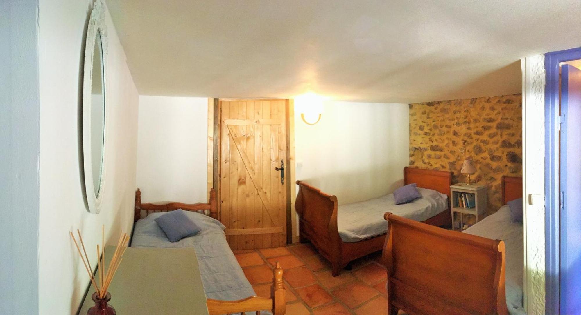 Chateau Du Fraissinet, 6 Gites Sleeping 2-8 Guests, Pool And River On Site La Tronche (Gard) Exterior foto